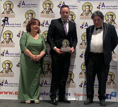 El abogado Pedro Albares recibe el Premio San Ivo 2022 de la Abogacía 