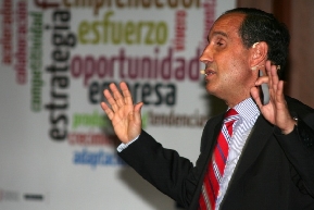 Luis Galindo en el Plenario Enr�date CEEI Alcoy 2011