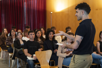 Jos� Mola fue el encargado de presentar el evento final de EmprendeTech FP