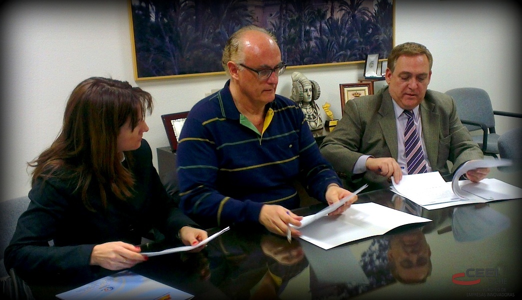 Firma Convenio CEEI y CFP Ripollés 01