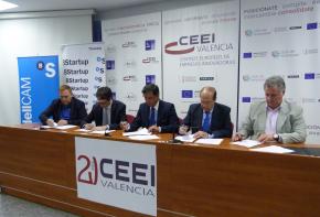Durante la firma del convenio