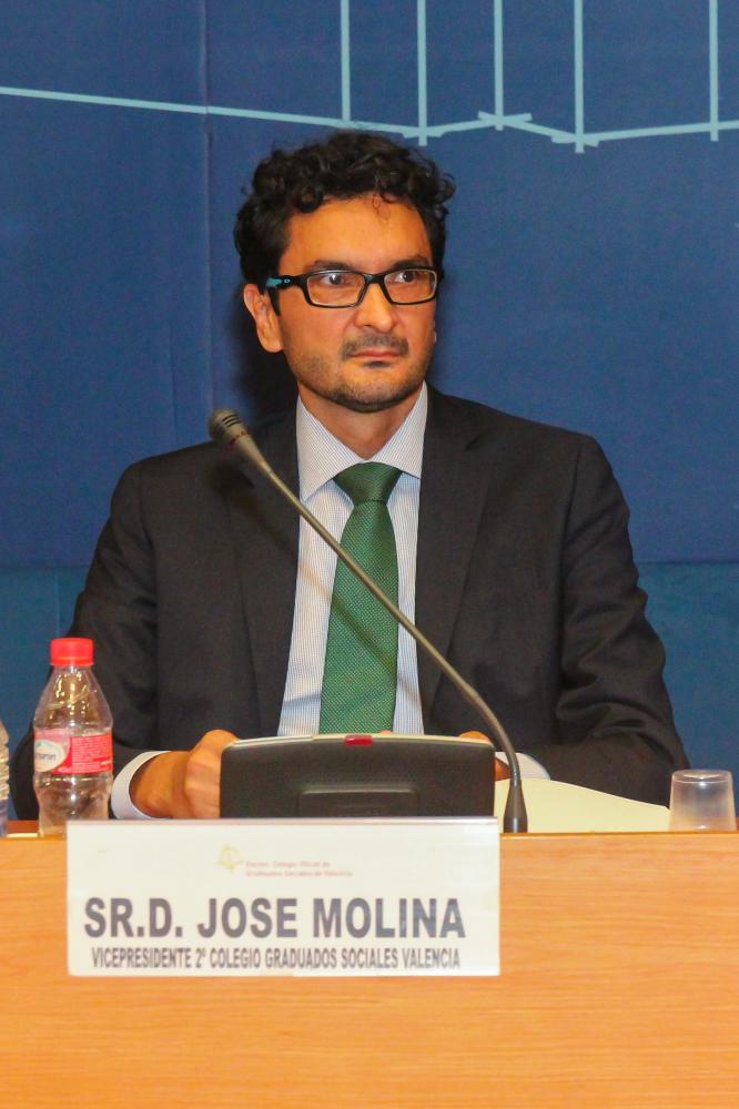 Jos Molina Sari