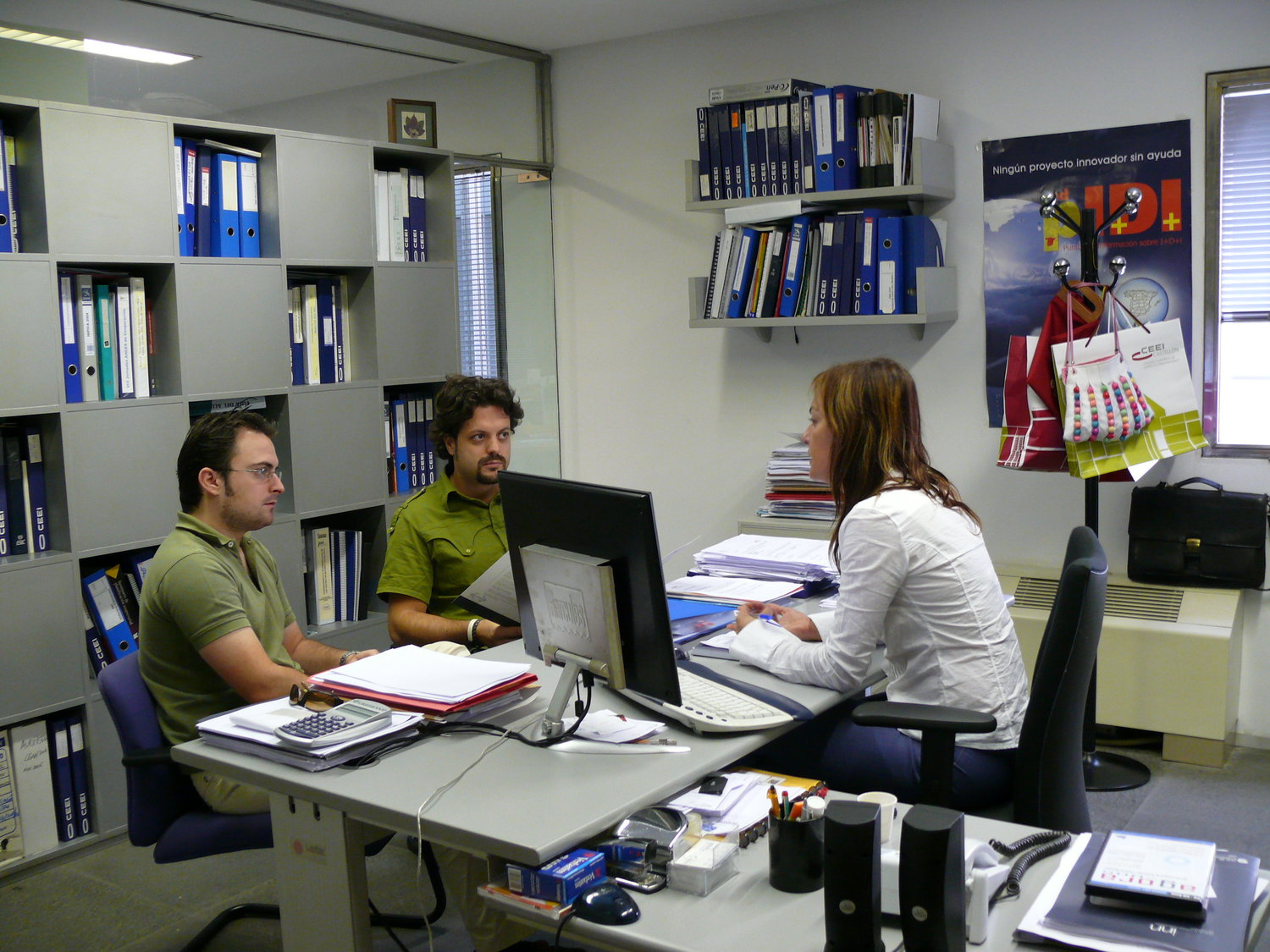 Emprendedores atendidos 2006[;;;][;;;]
